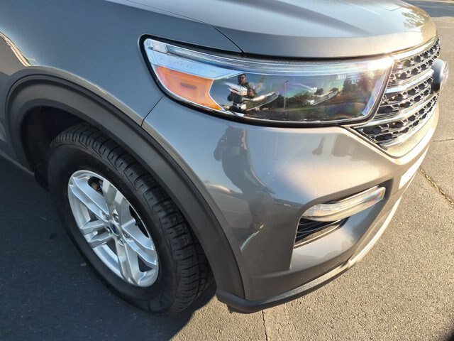Certified 2023 Ford Explorer XLT w/ Equipment Group 202A AWD/4WD image 10