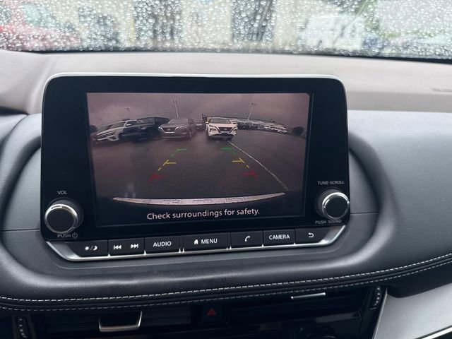 Used 2022 Nissan Rogue SV image 25