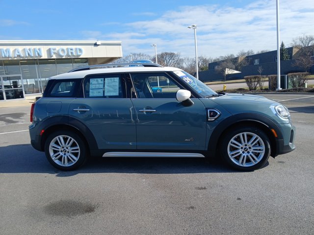 Used 2024 MINI Cooper Countryman S w/ Signature Upholstery Package AWD/4WD image 3