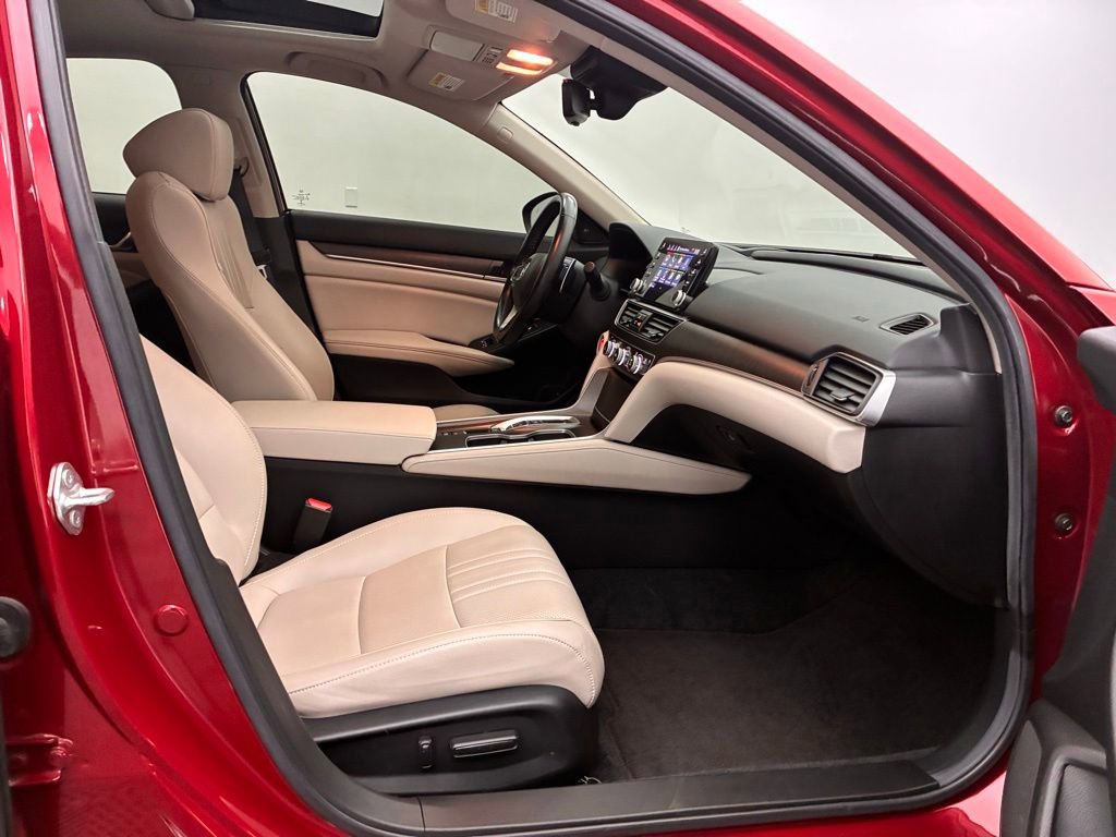 Used 2021 Honda Accord Touring image 30