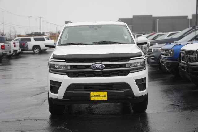 Certified 2023 Ford Expedition XLT image 6