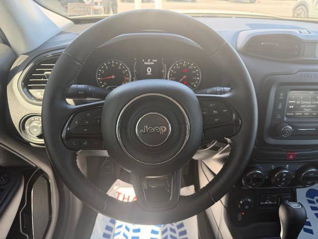 Used 2017 Jeep Renegade Altitude AWD/4WD image 15