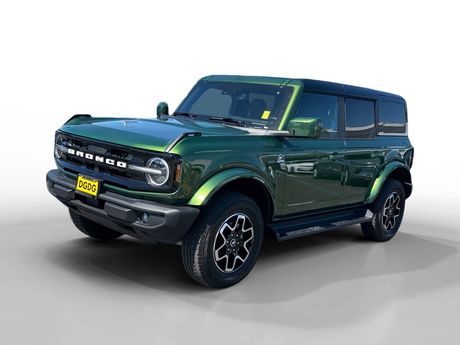 Certified 2025 Ford Bronco Outer Banks AWD/4WD image 1