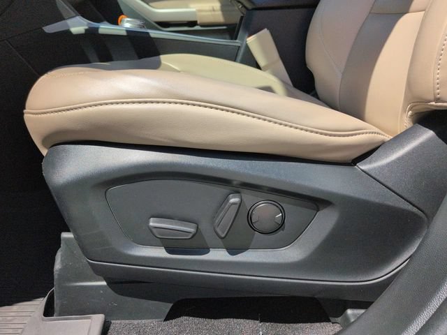 Certified 2024 Ford Explorer XLT w/ Equipment Group 202A RWD image 24