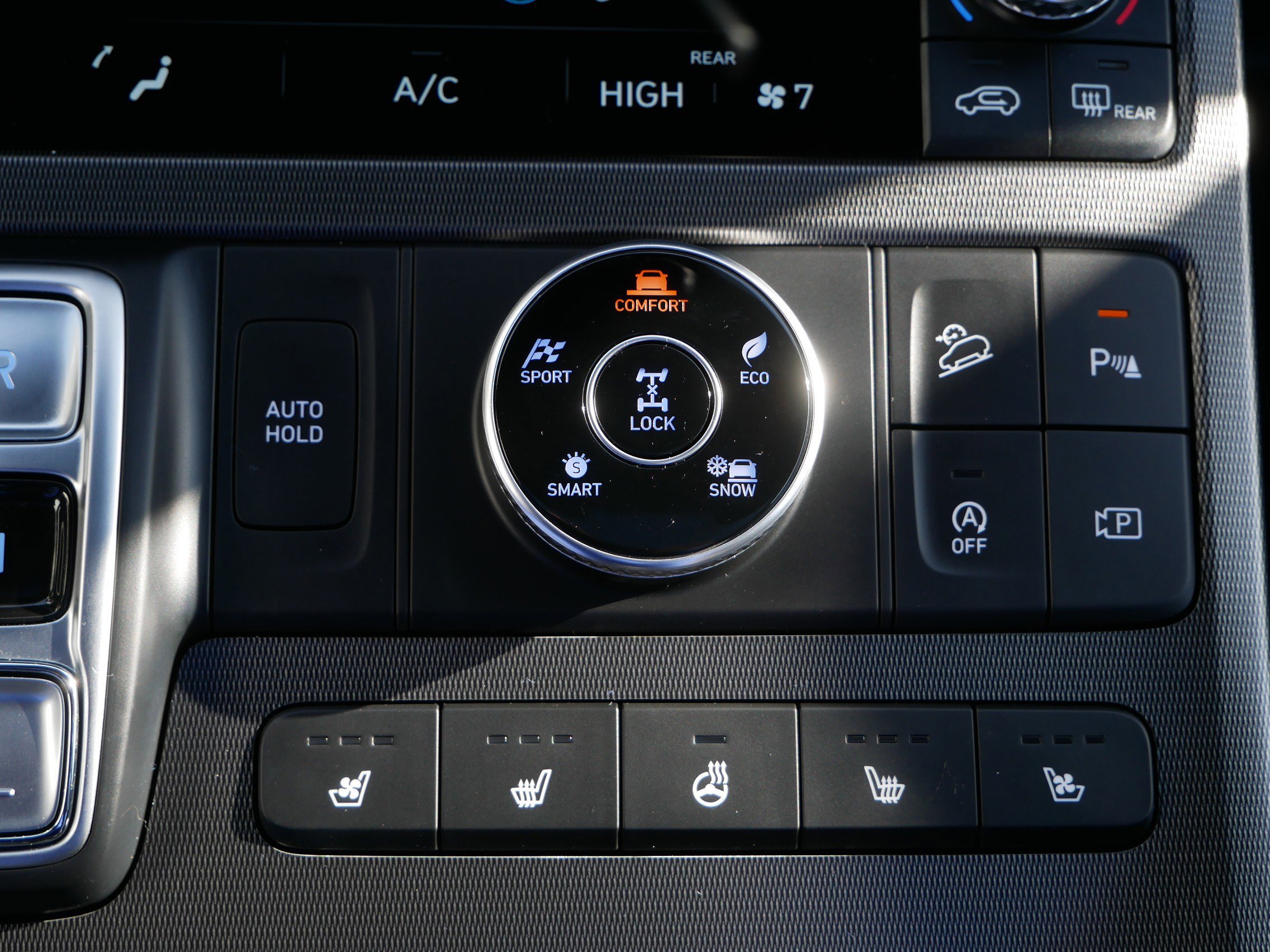 Used 2025 Hyundai Palisade Calligraphy image 24