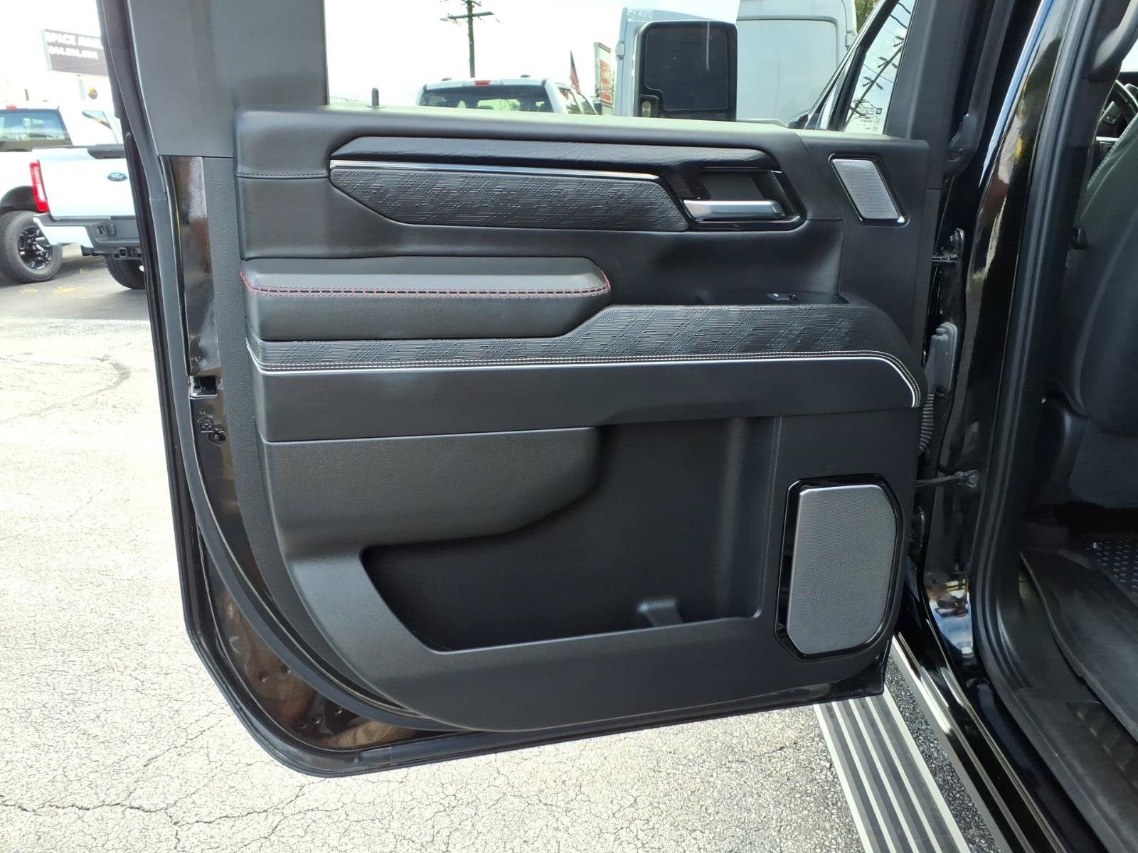 Used 2024 GMC Sierra 2500 AT4X AWD/4WD image 29