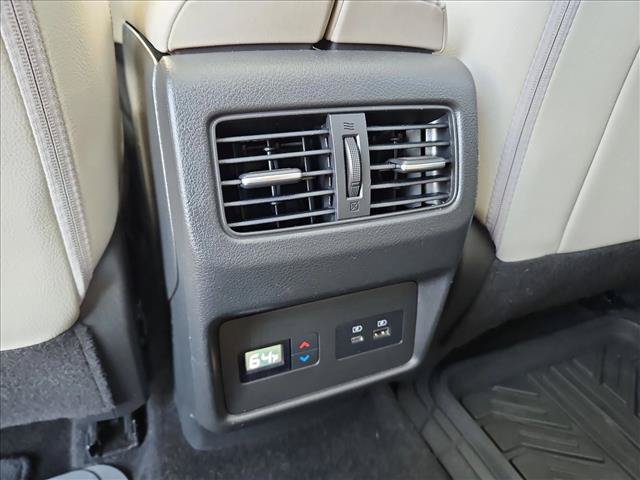 Used 2021 Nissan Rogue SL AWD/4WD image 17