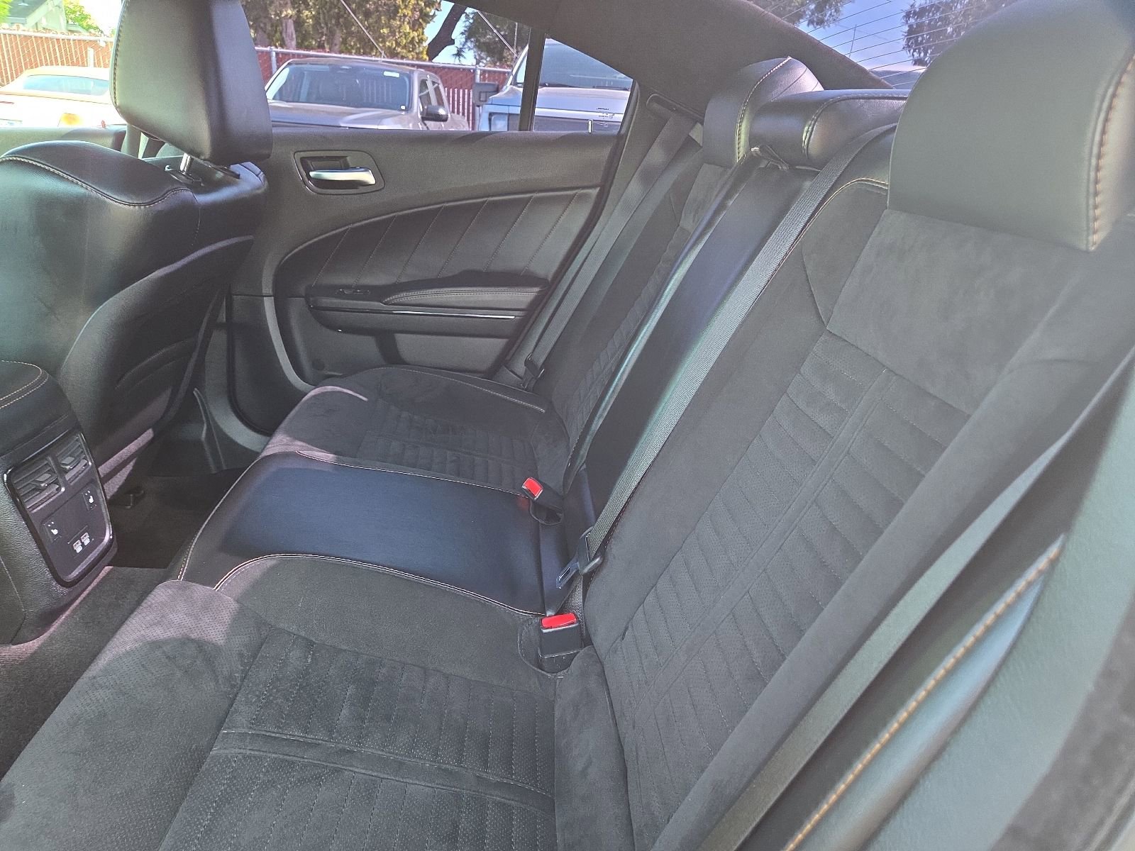 Used 2018 Dodge Charger R/T RWD image 15
