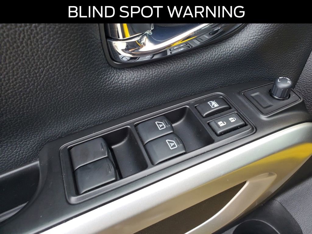 Used 2018 Nissan Titan PRO-4X w/ Pro-4x Utility Package image 15