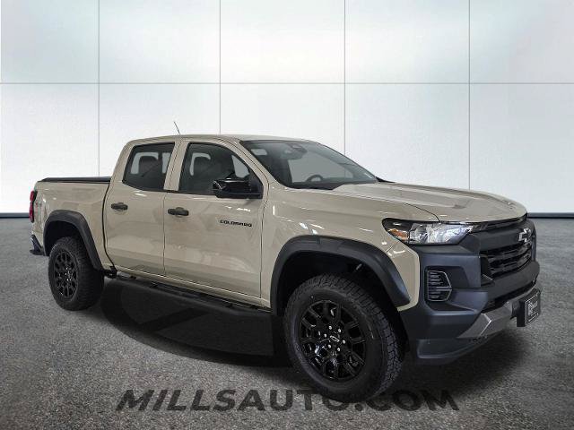 Used 2023 Chevrolet Colorado Trail Boss AWD/4WD image 10