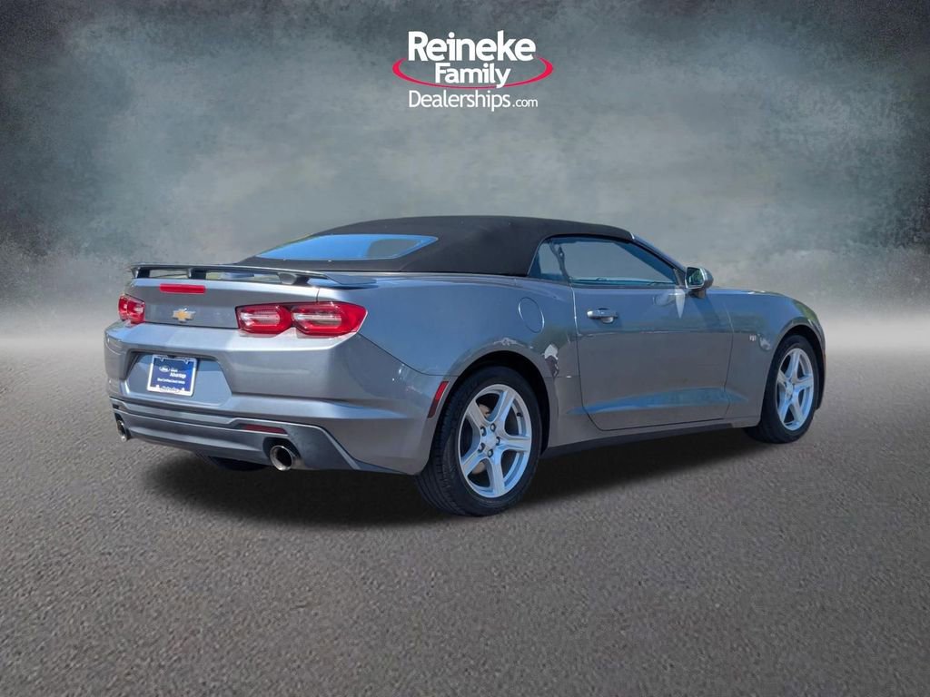 Used 2020 Chevrolet Camaro LT RWD image 5
