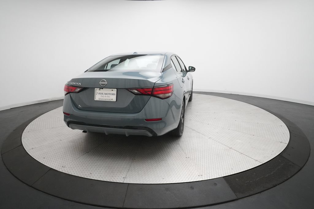 Used 2025 Nissan Sentra SV FWD image 13