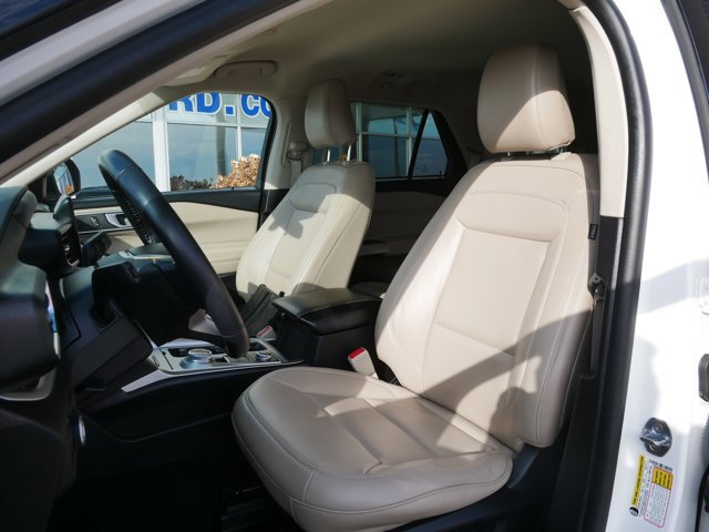 Certified 2023 Ford Explorer XLT w/ Equipment Group 202A image 10