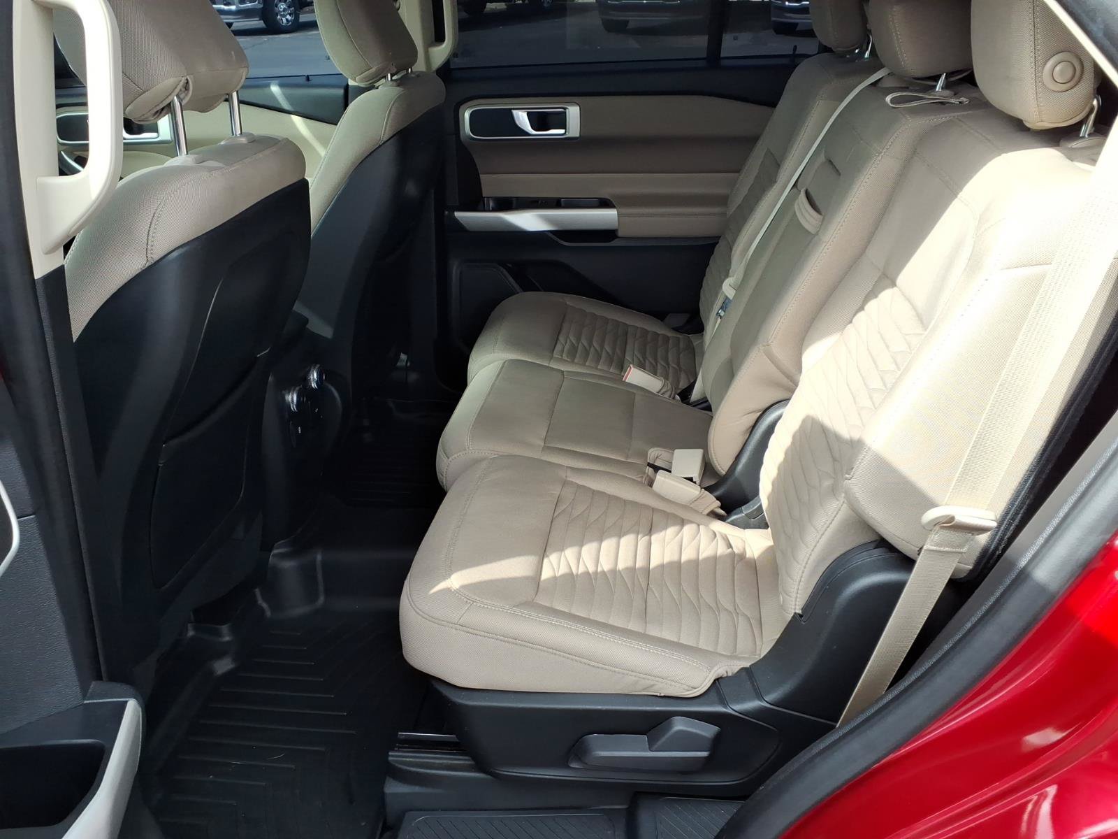 Certified 2020 Ford Explorer XLT RWD image 18
