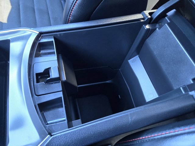 Certified 2024 Ford Edge ST-Line image 16