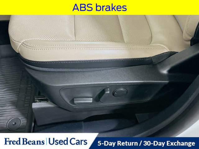 Certified 2022 Ford Escape Titanium w/ Class II Trailer Tow Package AWD/4WD image 24