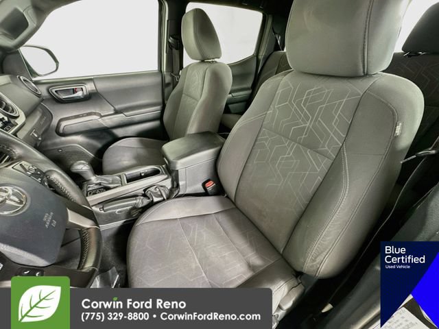 Used 2017 Toyota Tacoma TRD Sport AWD/4WD image 26