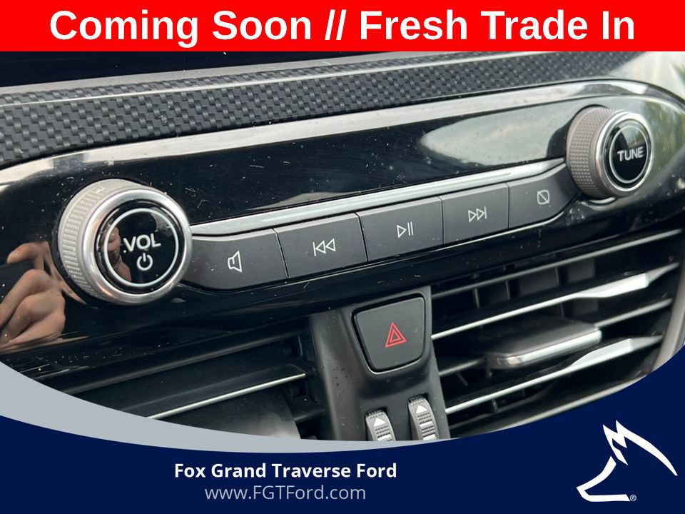 Certified 2025 Ford Escape ST-Line Select AWD/4WD image 23