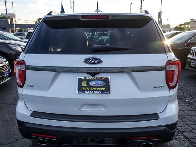 Certified 2018 Ford Explorer XLT w/ Equipment Group 202A AWD/4WD image 8