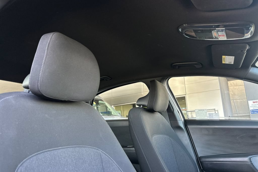 Used 2024 Hyundai Ioniq 6 SE RWD image 19