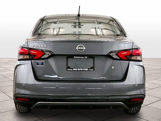 Used 2023 Nissan Versa S FWD image 4