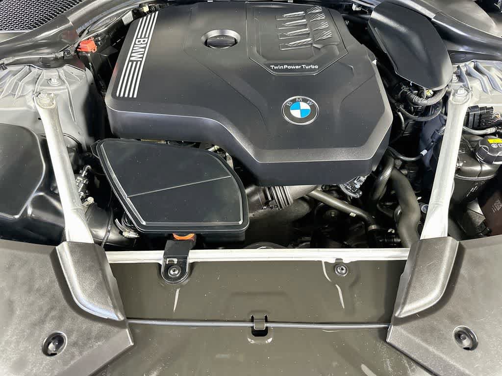 Used 2022 BMW 530i w/ Premium Package RWD image 9