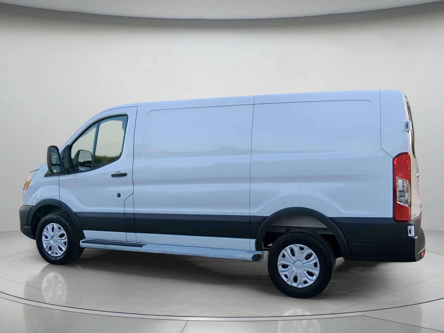 Certified 2025 Ford Transit 250 Low Roof w/ Exterior Upgrade Package RWD image 18