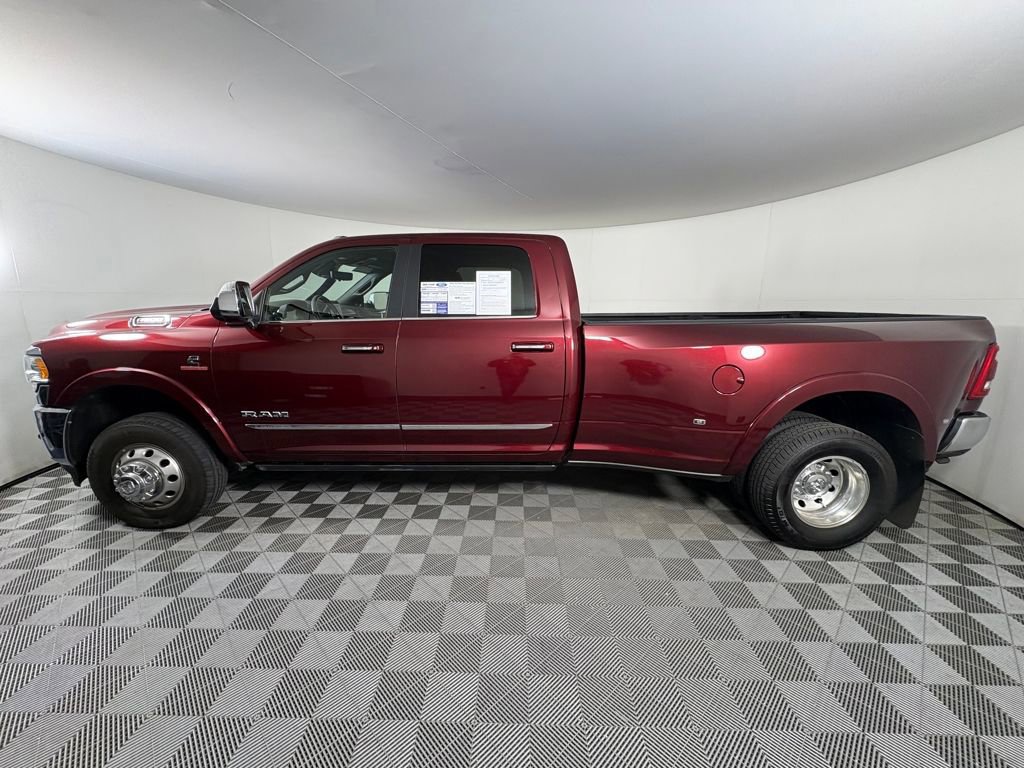Used 2022 RAM 3500 Limited image 2