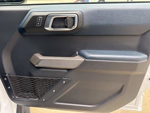 Certified 2021 Ford Bronco Outer Banks w/ Sasquatch Package AWD/4WD image 14
