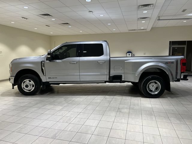 Certified 2023 Ford F350 Lariat w/ Lariat Ultimate Package AWD/4WD image 2