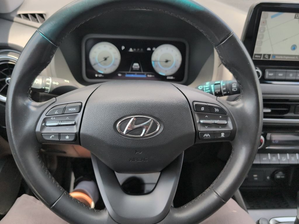 Used 2023 Hyundai Kona Limited FWD image 15