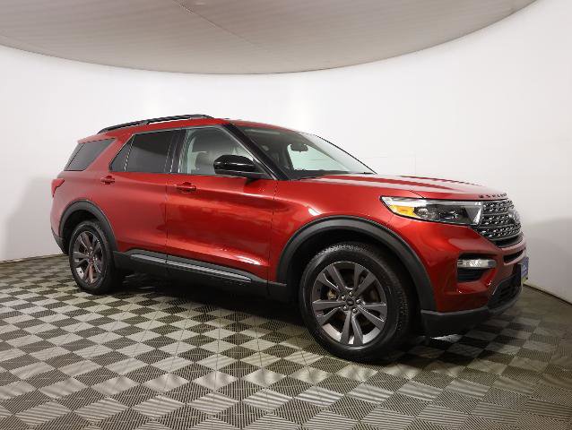 Certified 2023 Ford Explorer XLT w/ Equipment Group 202A image 4