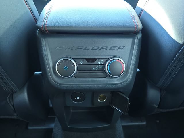 Certified 2025 Ford Explorer ST-Line w/ ST-Line Street Pack AWD/4WD image 18