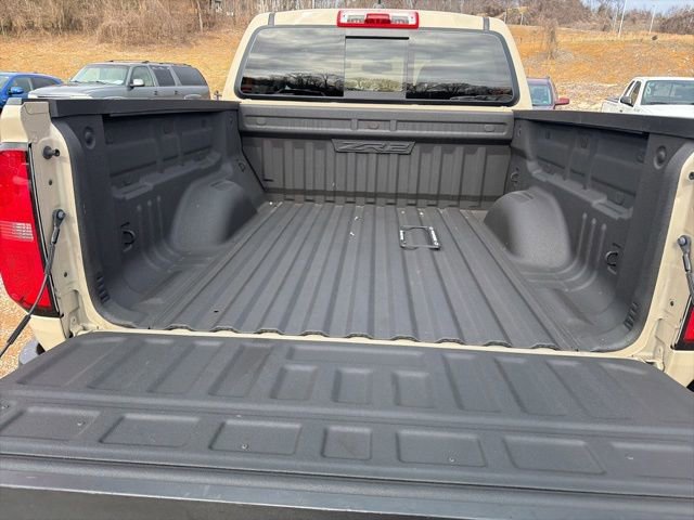 Used 2022 Chevrolet Colorado ZR2 w/ Colorado ZR2 Bison Edition image 11