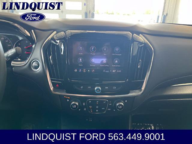 Used 2023 Chevrolet Traverse Premier w/ Redline Edition AWD/4WD image 18