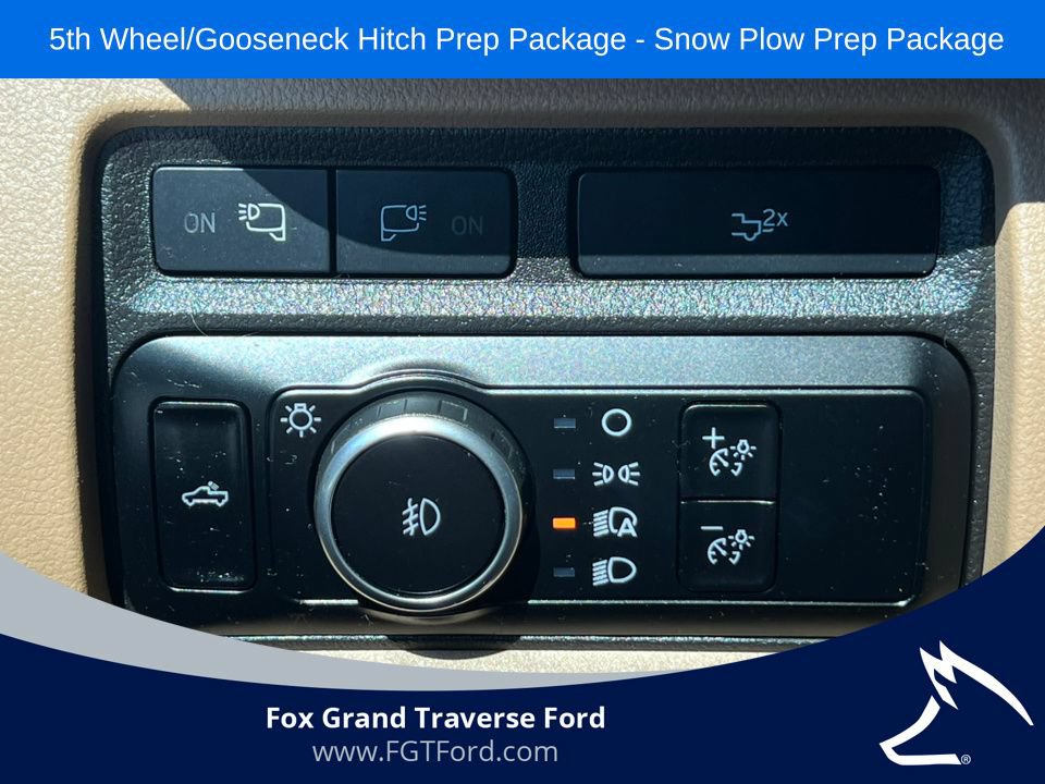 Certified 2024 Ford F350 Lariat w/ Lariat Ultimate Package AWD/4WD image 20