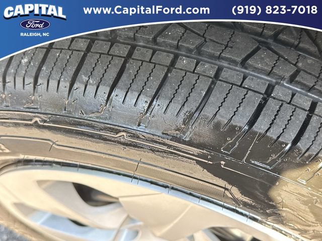 Used 2025 Toyota RAV4 LE AWD/4WD image 14