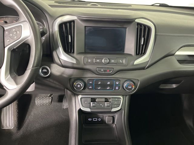 Used 2024 GMC Terrain SLE AWD/4WD image 24