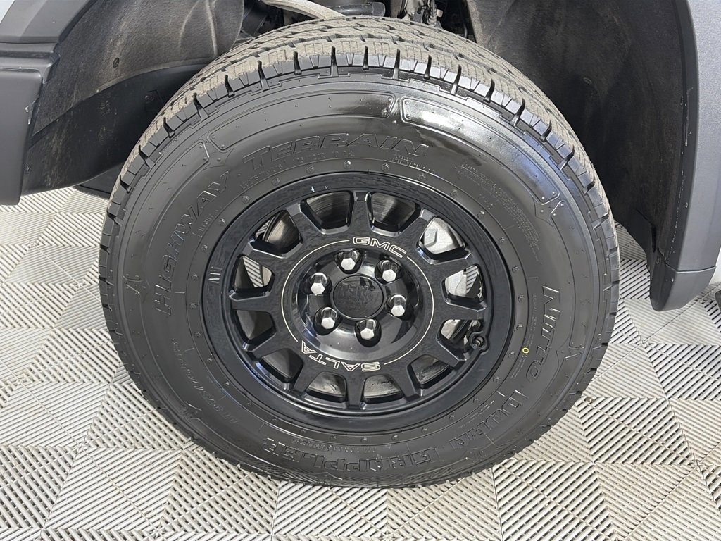 Used 2024 GMC Sierra 1500 AT4X w/ AT4X AEV Edition image 8