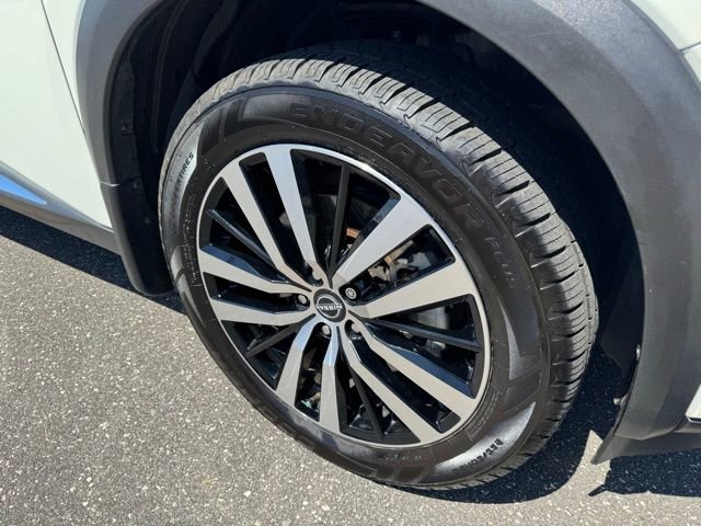 Used 2023 Nissan Pathfinder Platinum AWD/4WD image 12
