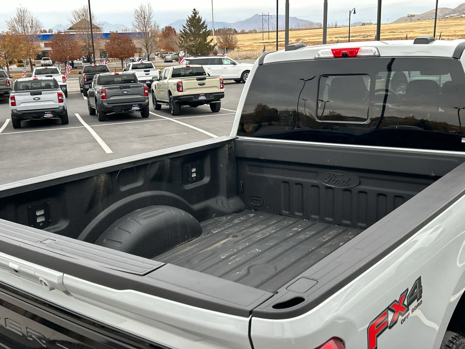 Certified 2025 Ford F350 Platinum w/ FX4 Off-Road Package image 14