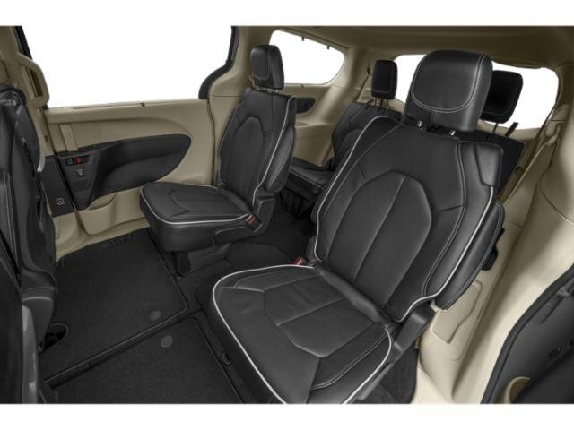 Used 2024 Chrysler Pacifica Limited w/ S Appearance Package image 15