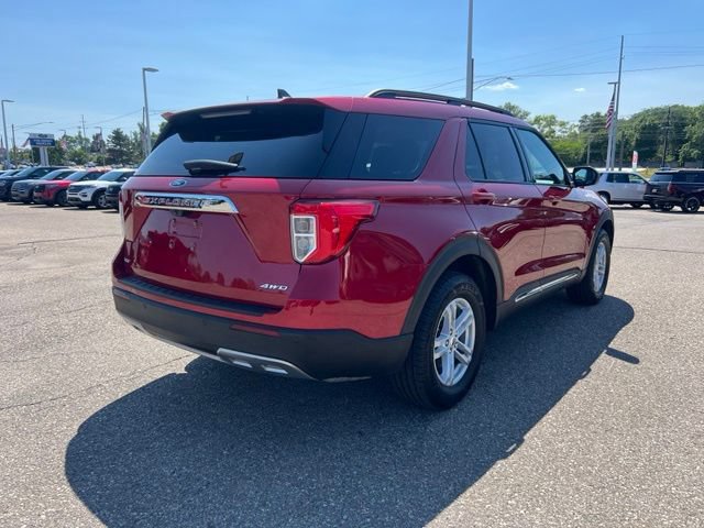 Certified 2023 Ford Explorer XLT w/ Equipment Group 202A AWD/4WD image 4