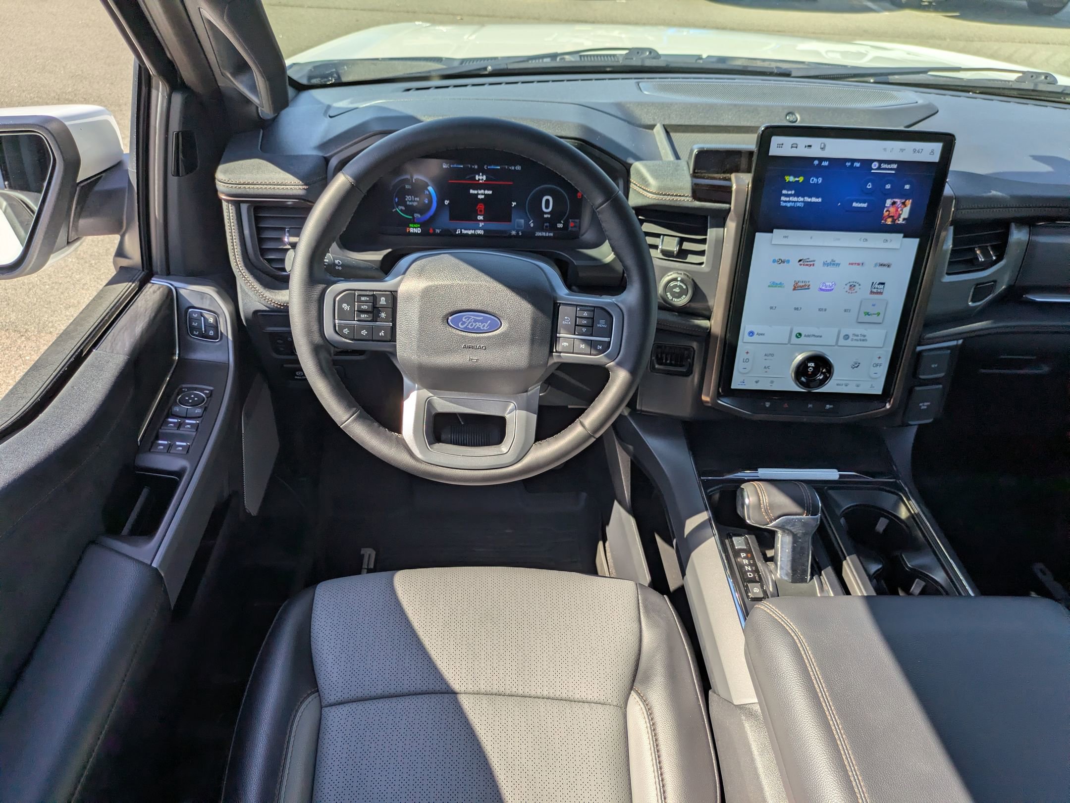 Certified 2025 Ford F150 Lightning Lariat AWD/4WD image 34