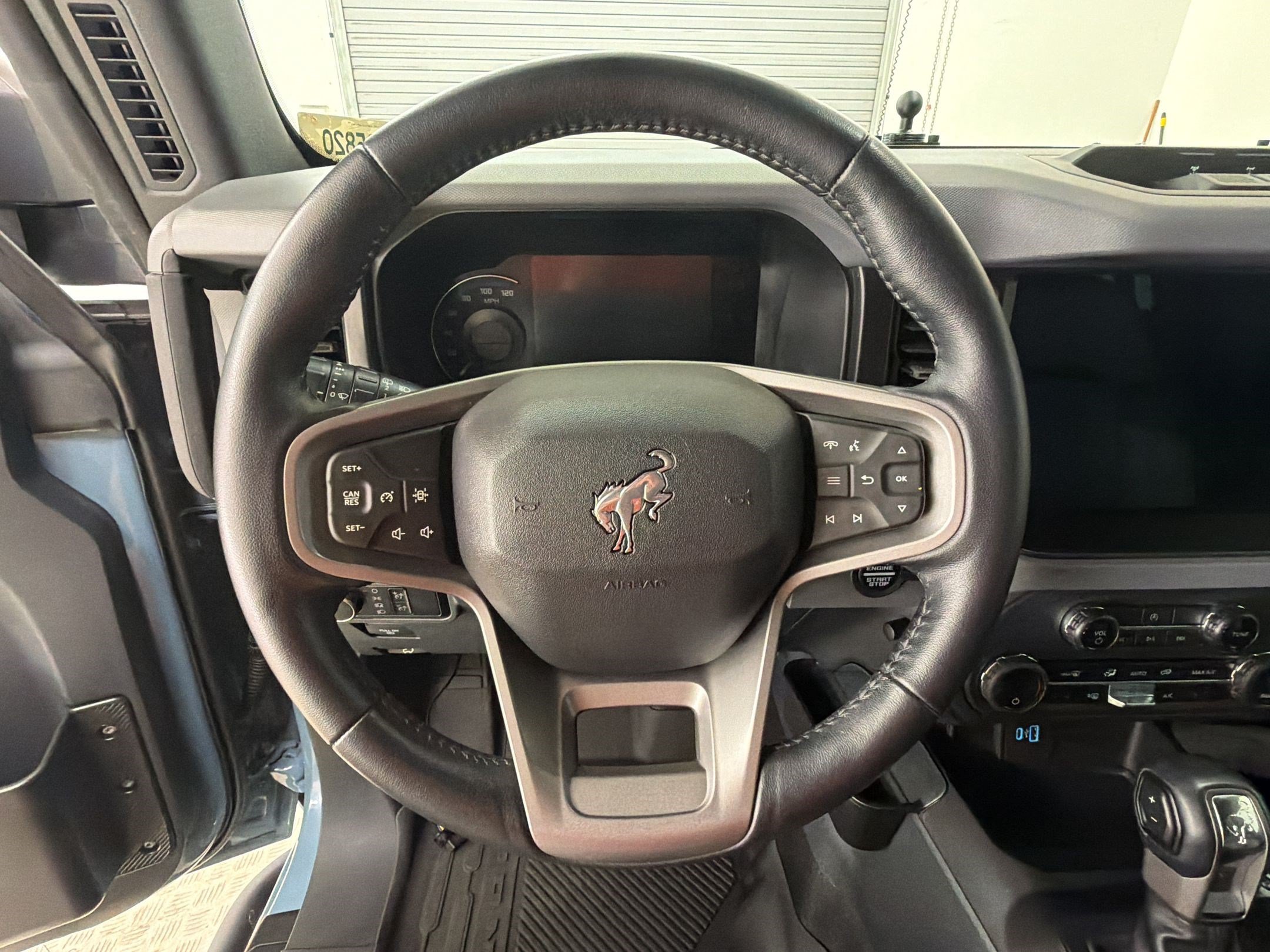 Certified 2023 Ford Bronco Everglades AWD/4WD image 11