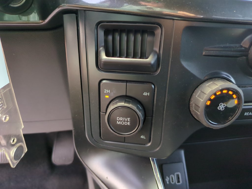 Certified 2025 Ford F150 STX w/ Equipment Group 200A AWD/4WD image 27