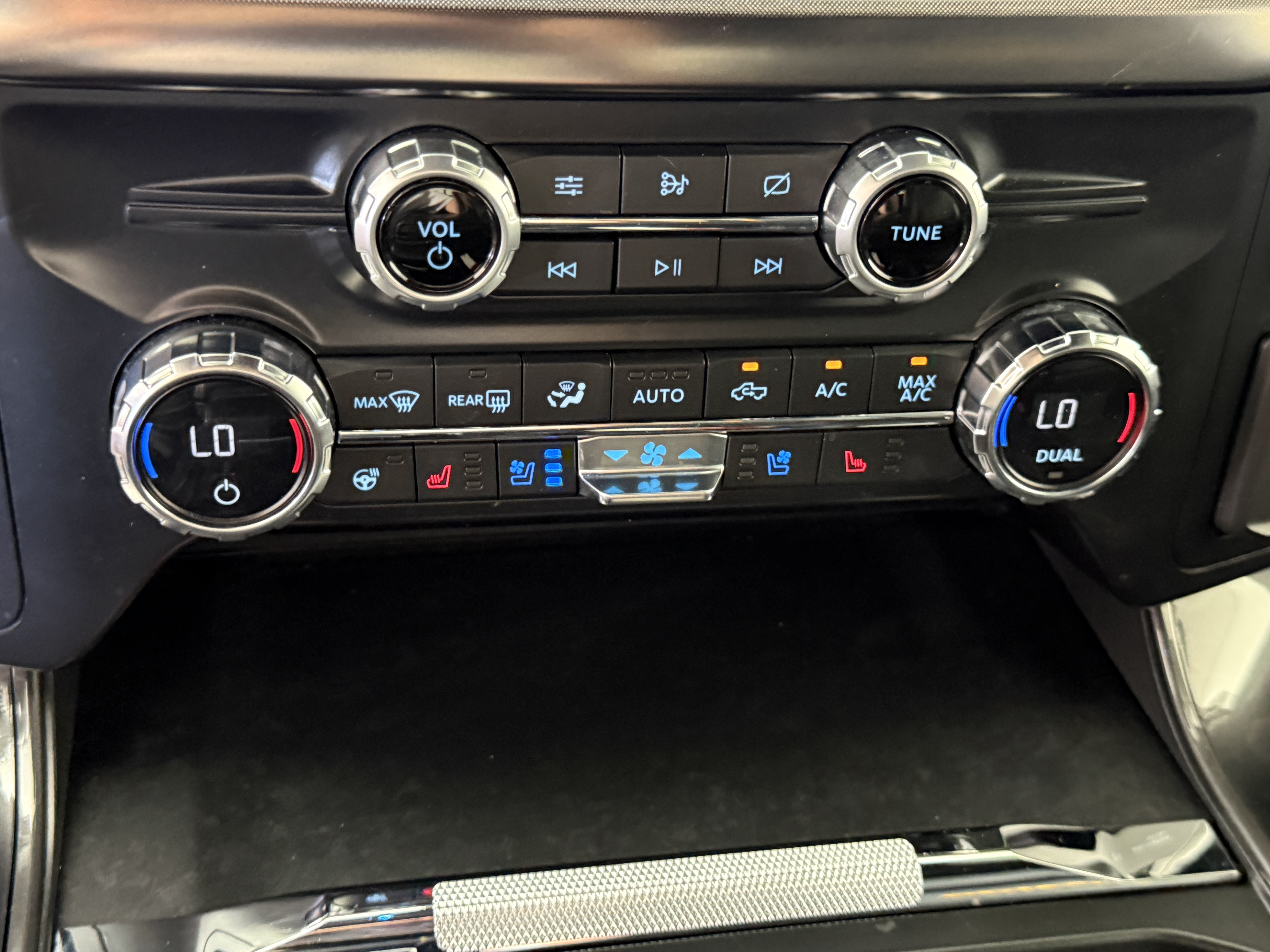Certified 2021 Ford F150 Tremor w/ Equipment Group 402A High AWD/4WD image 21