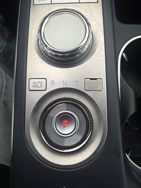 Used 2022 Genesis GV70 3.5T Sport w/ Sport Prestige Package AWD/4WD image 34