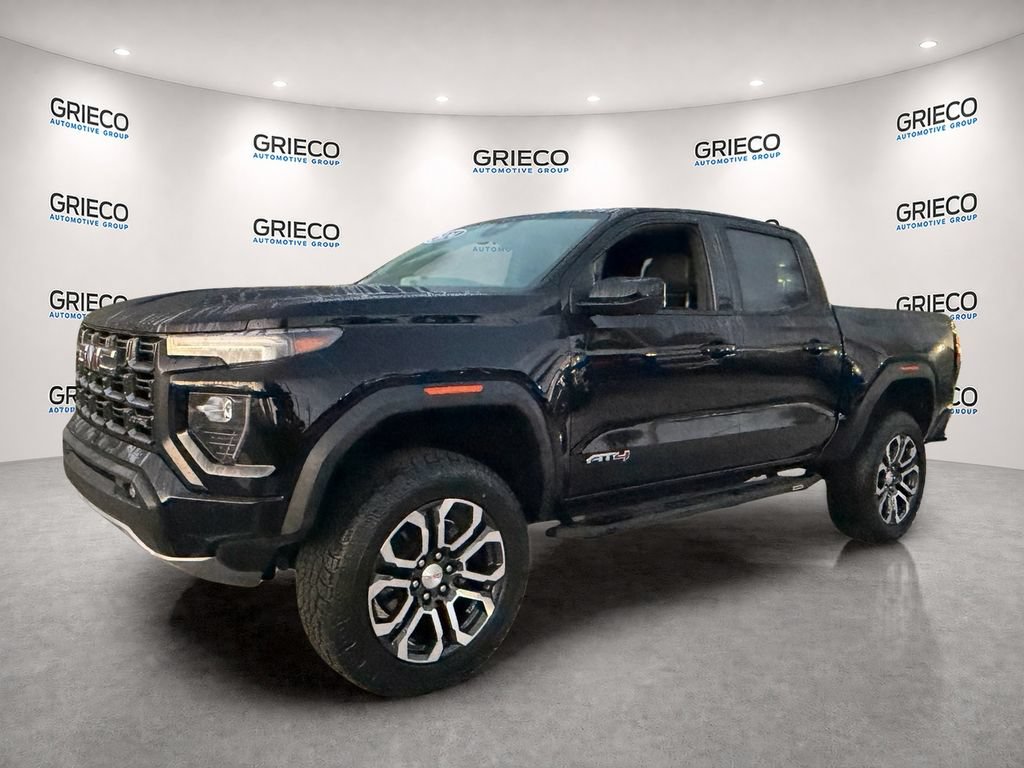 Used 2023 GMC Canyon AT4 w/ AT4 Premium Package AWD/4WD image 3