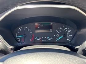 Certified 2022 Ford Escape SE w/ SE Sport Appearance Package FWD image 9